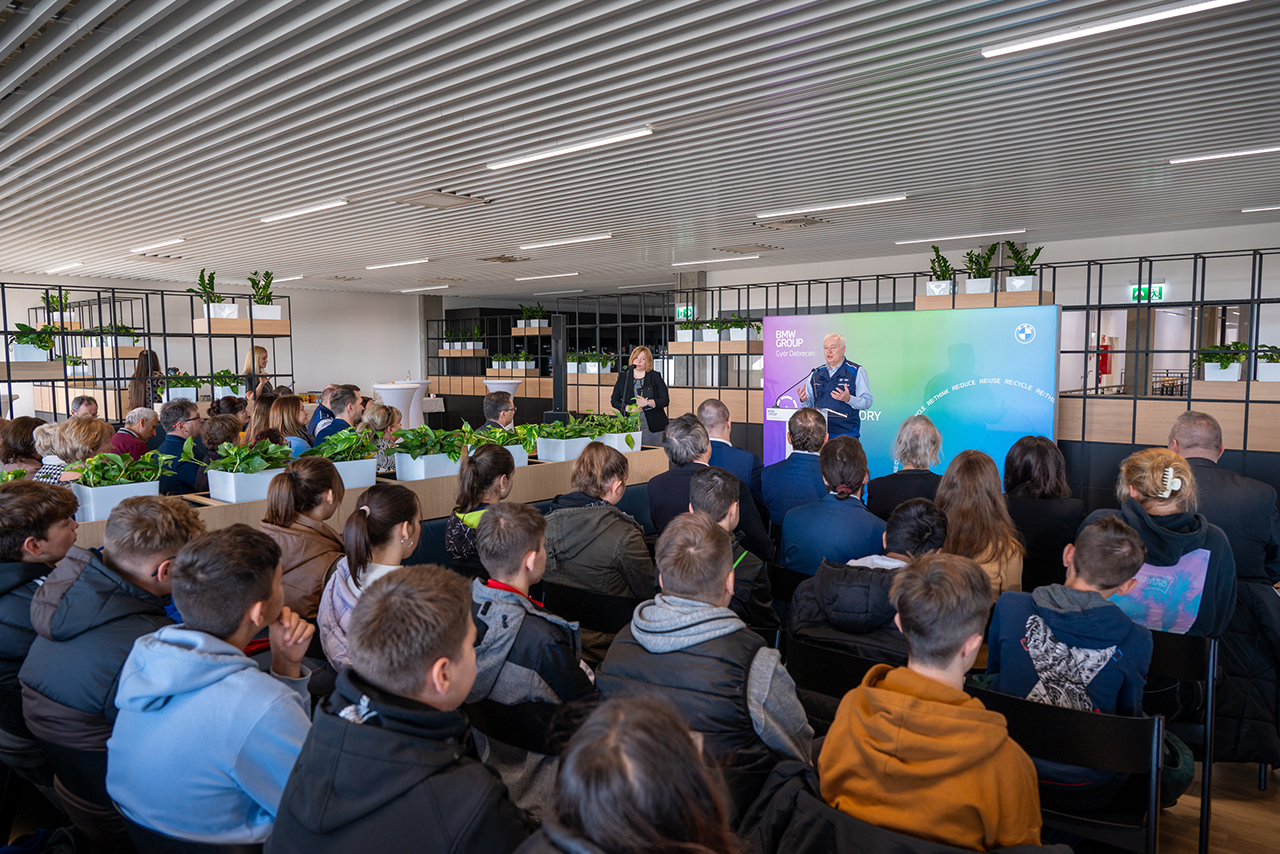 Nearly 1200 students attend the Automotive Open Day at the Training Center of BMW Group Plant Debrecen.