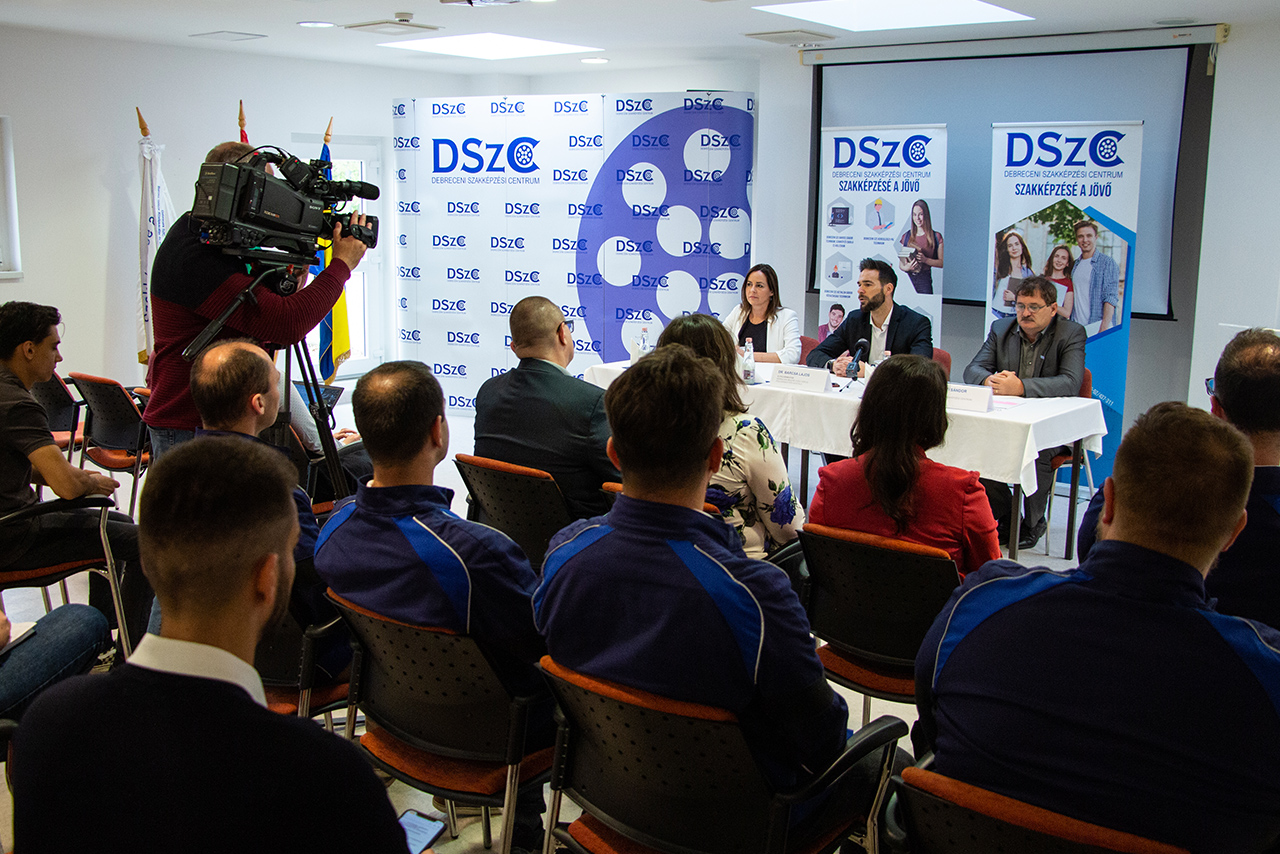 BMW Group Plant Debrecen and Vocation Training Center cooperates regarding ‘Debrecen Festival of Professions’.