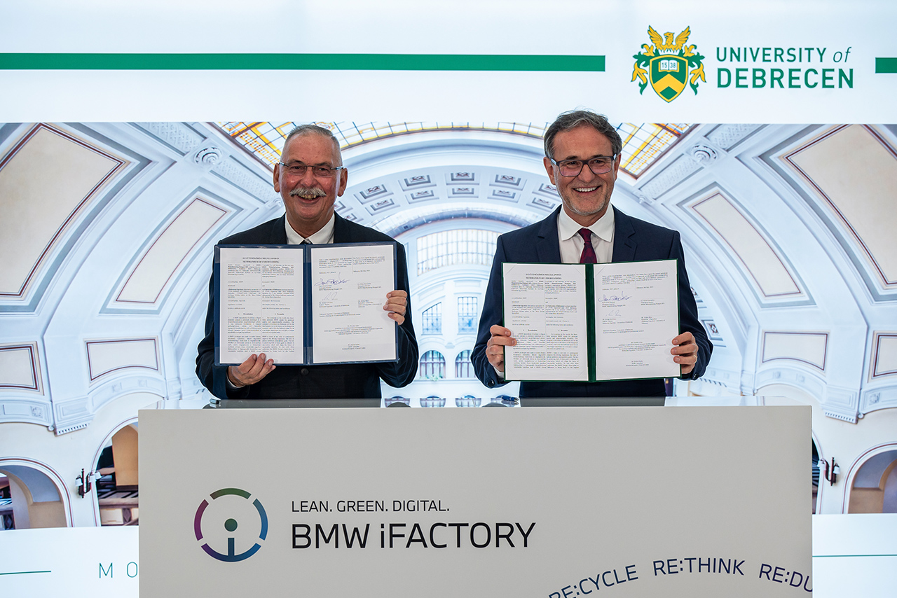 BMW Group Plant Debrecen has signed a strategic cooperation agreement with the University of Debrecen.