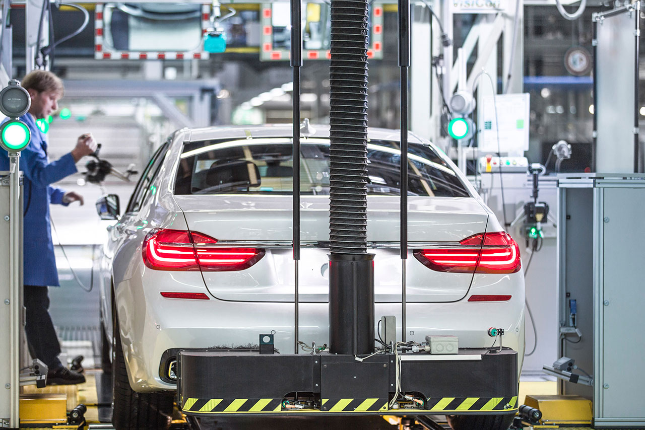 BMW Group Werk Dingolfing holt “Plant Quality Award” in Gold.
