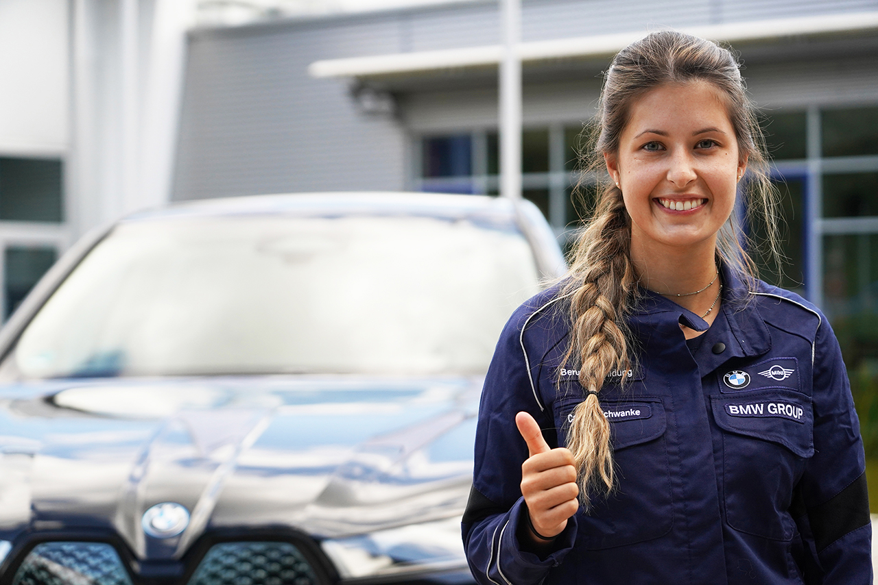 Ausbildungsstart für 265 neue Auszubildende im  BMW Group Werk Dingolfing