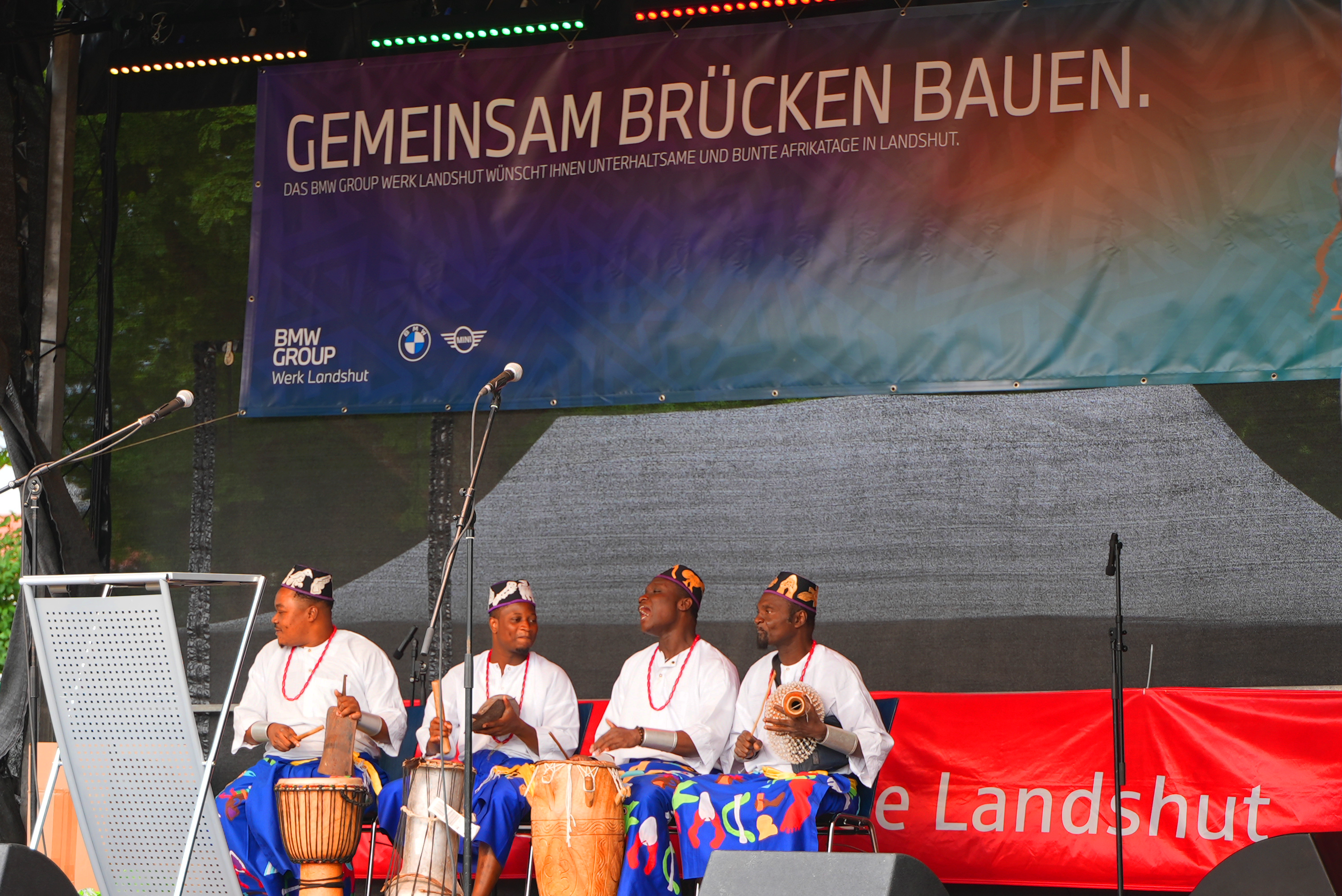 Ein Fest, das miteinander Brücken baut