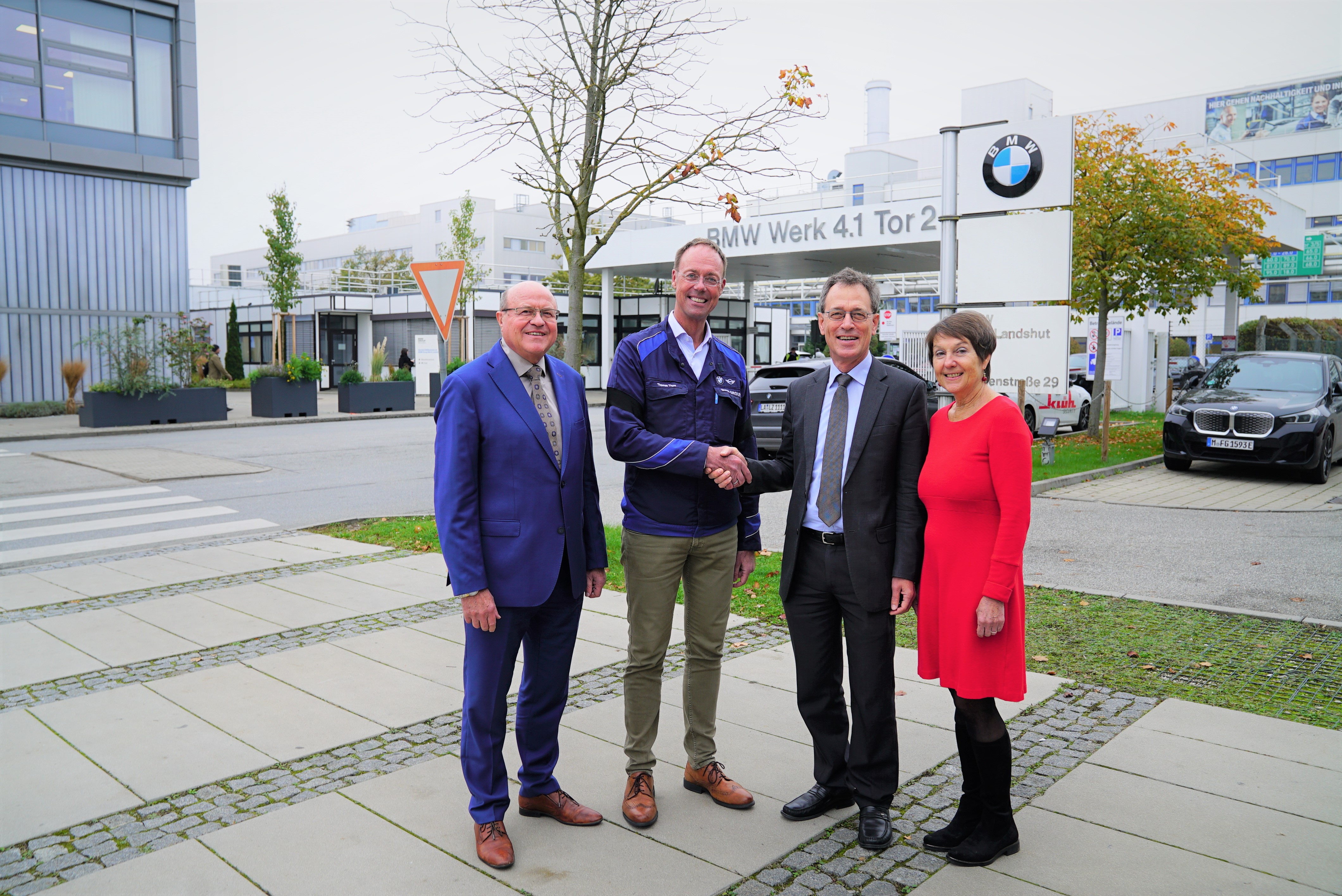 BMW Group Werk Landshut spendet 5.000 Euro für Forschung und praxisnahe Lehre an Hochschule Landshut e.V.
