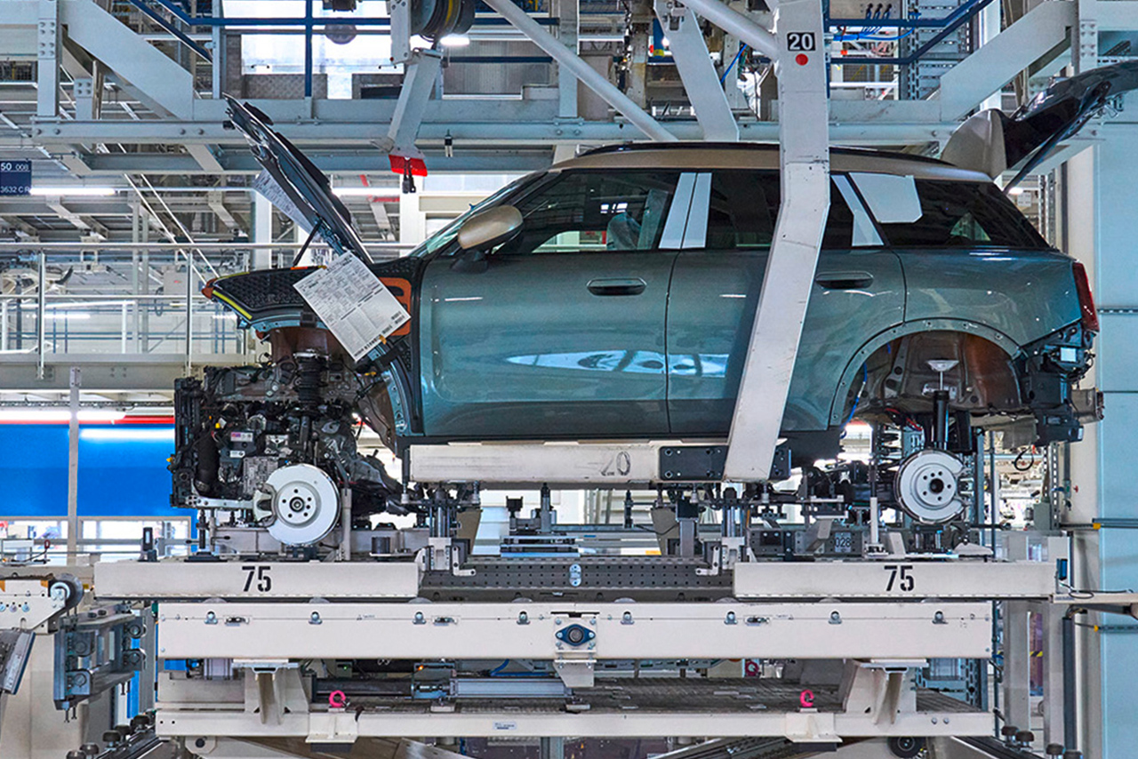 Eine Linie – zwei Marken – drei Antriebe: Produktionsstart des MINI Countryman im BMW Group Werk Leipzig.