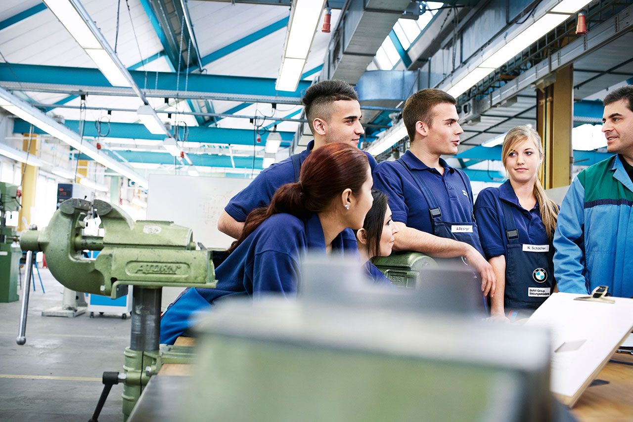 TAGE DER OFFENEN BERUFS&shy;AUSBILDUNG BEI DER BMW GROUP.