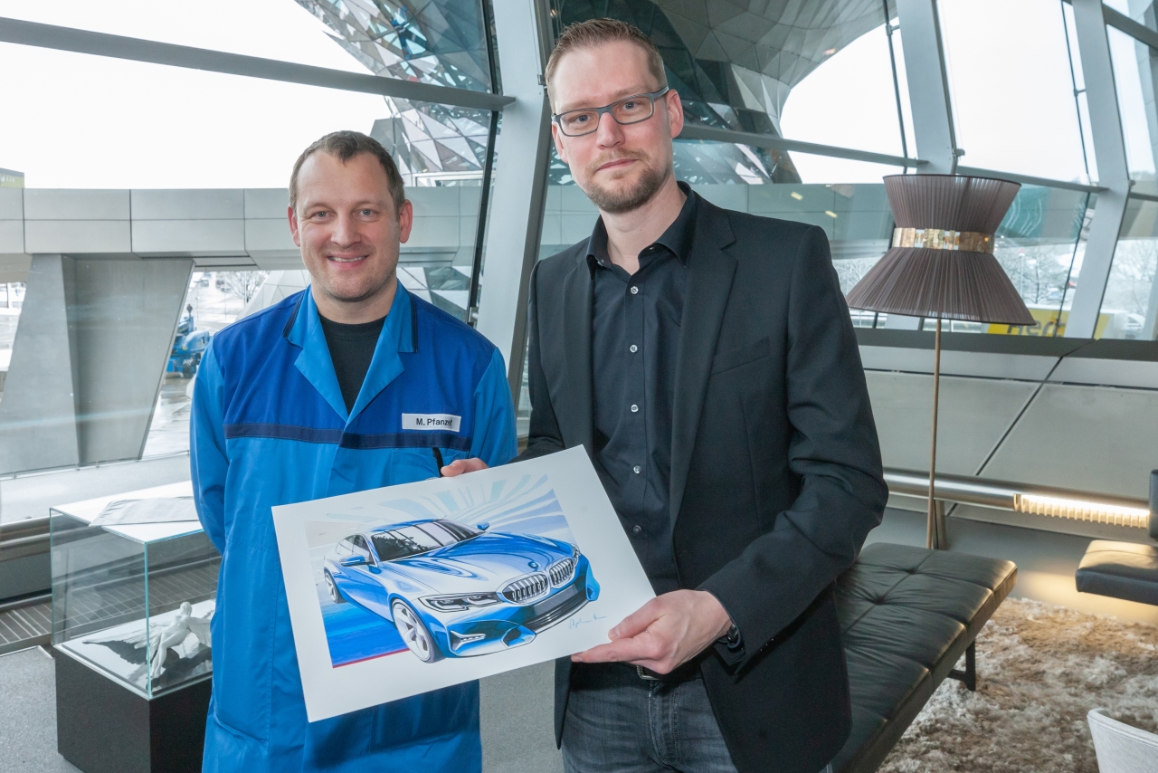 Der erste neue BMW 3er aus dem Werk München geht nach Nürnberg.