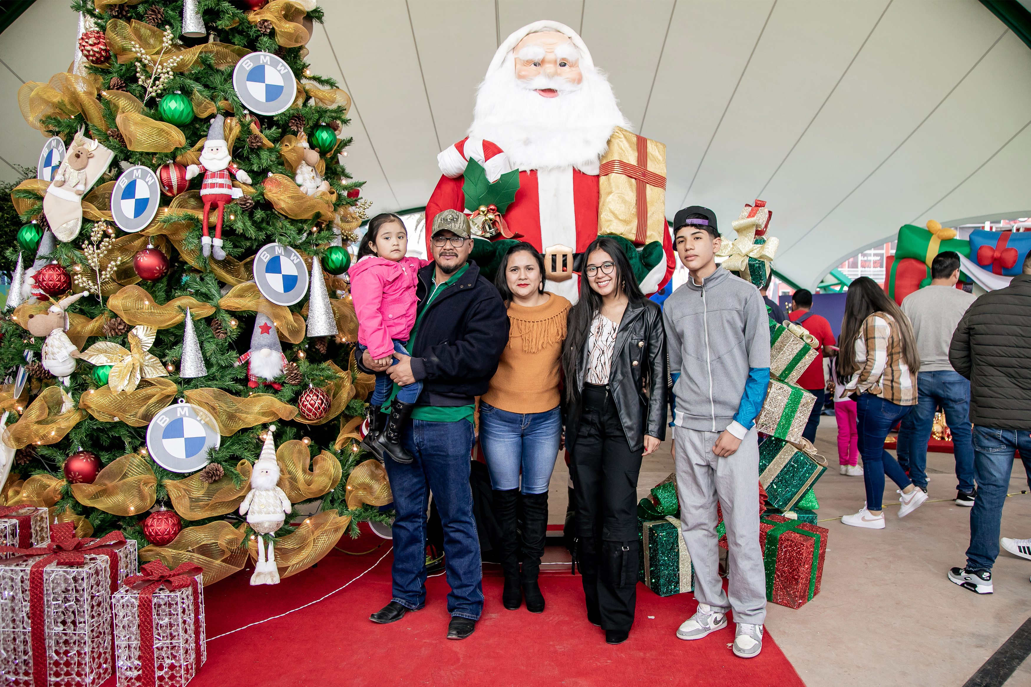 BMW Group Planta San Luis Potosí festeja con las familias de sus colaboradores un 2023 lleno de éxitos.