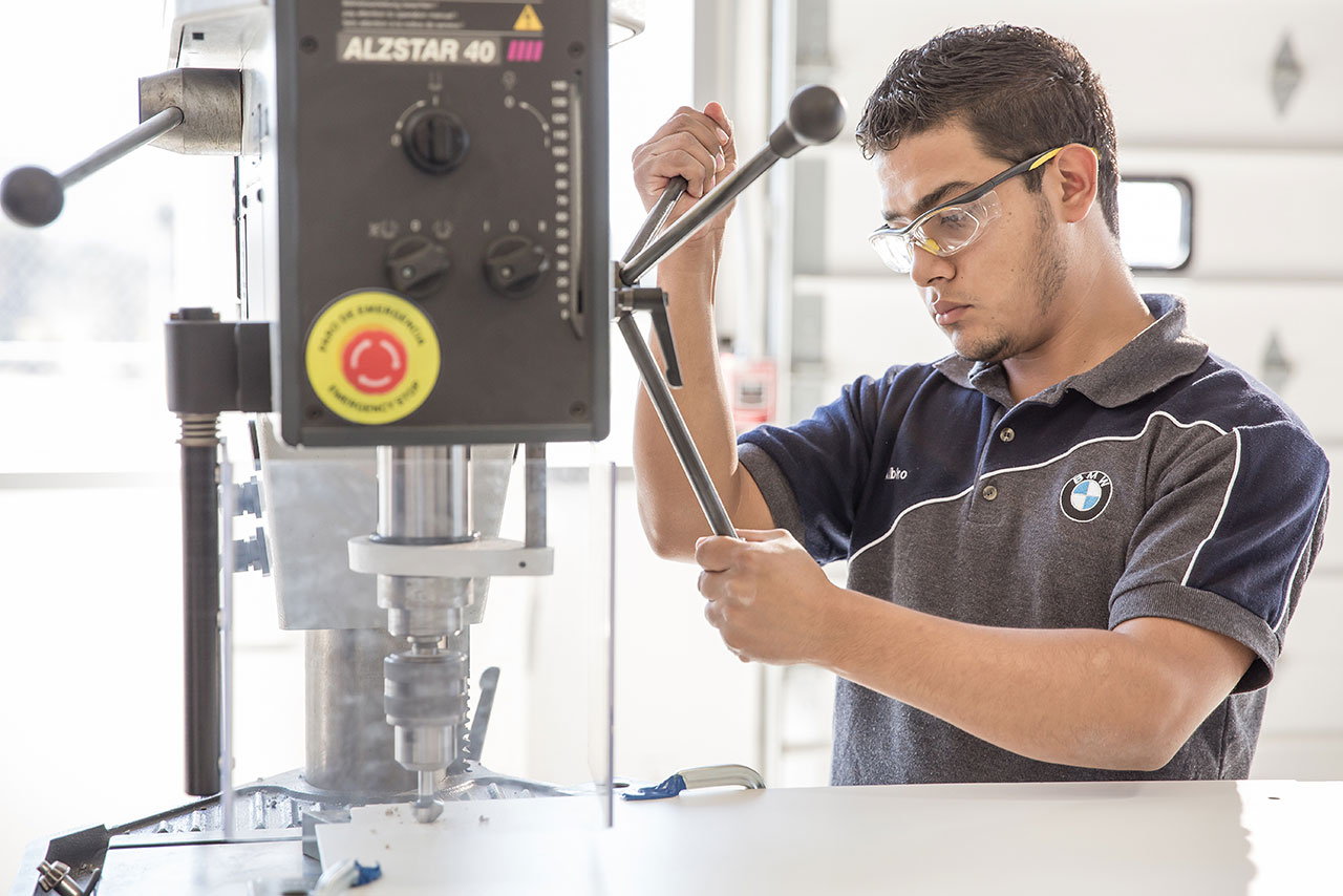 BMW Group Plant San Luis Potosi: 5 years promoting education and Mexican talent. 