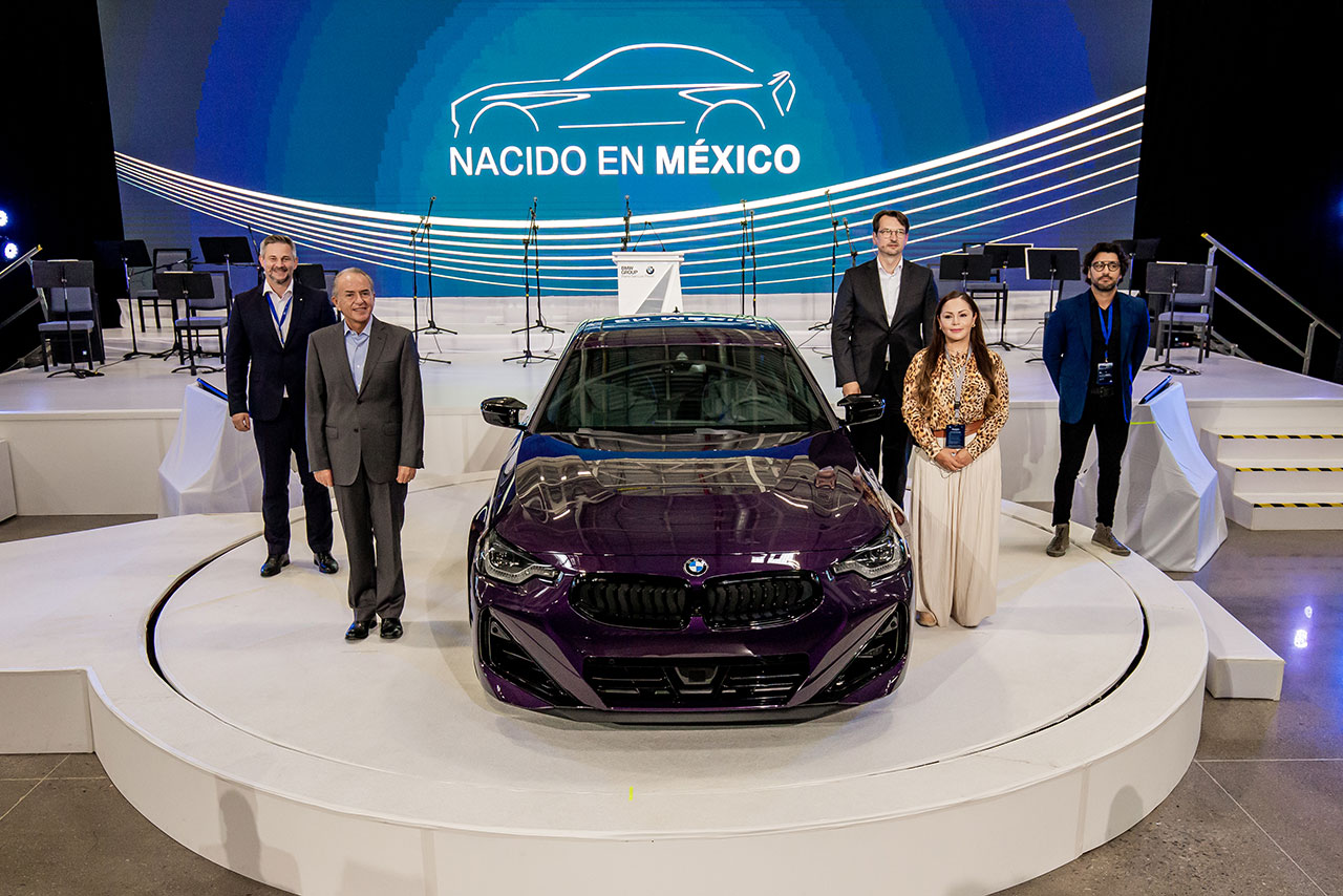 ¡Nacido en México! La primera unidad del nuevo BMW Serie 2 Coupé se produce en San Luis Potosí.