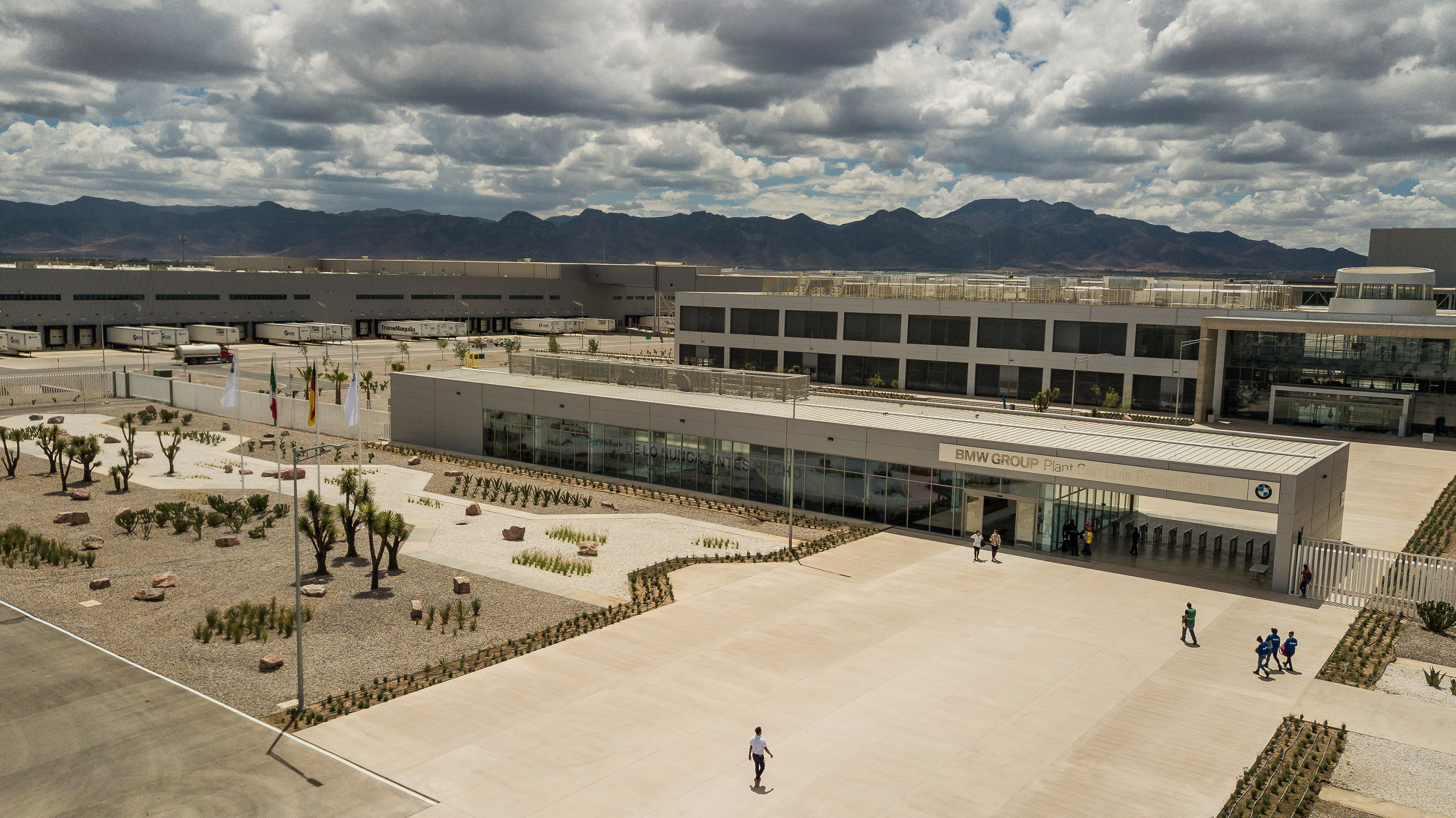 BMW Group Planta San Luis Potosí offers online tours for those who wish to learn about the production process