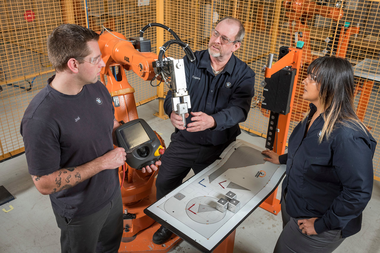 BMW Manufacturing Doubles Size of BMW Scholars Program.