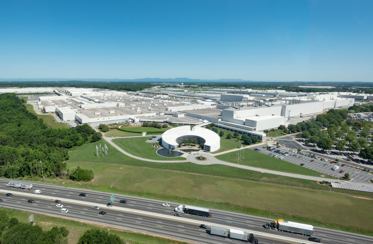 BMW Manufacturing Announces Management Change.