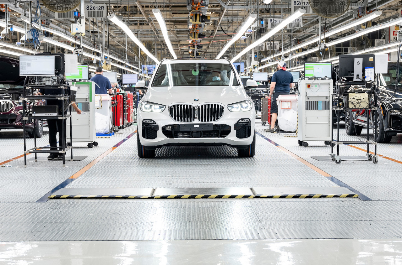 BMW Manufacturing Sets Production Record in 2021.