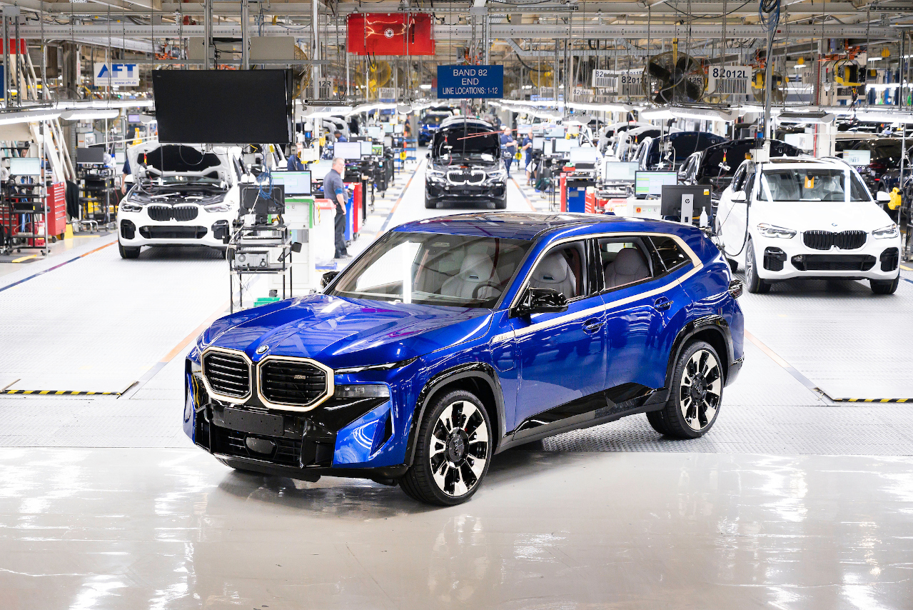 Start of Production Begins for First-Ever BMW XM at BMW Manufacturing.