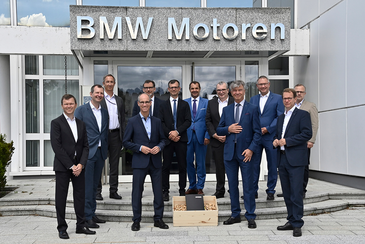 Absichtserklärung mit Fernwärme Steyr unterzeichnet: BMW Group Werk Steyr wird durch Fernwärme aus Biomasse CO2-neutral.