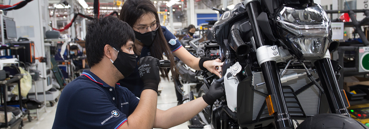 motorrad-production-01.jpeg
