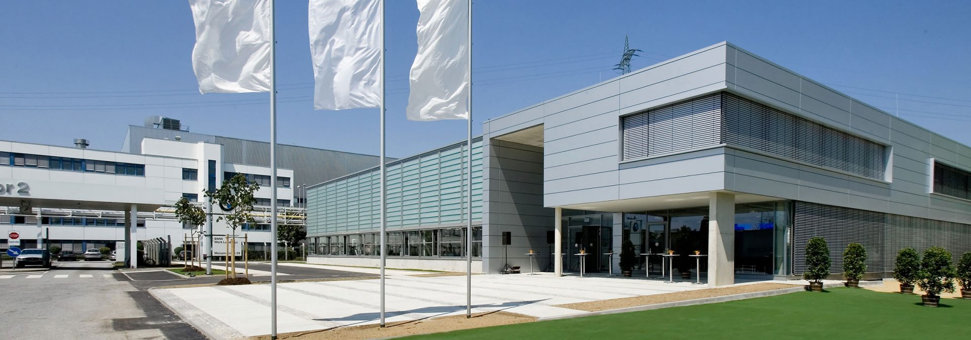 Eingang zum Berufsbildungszentrum