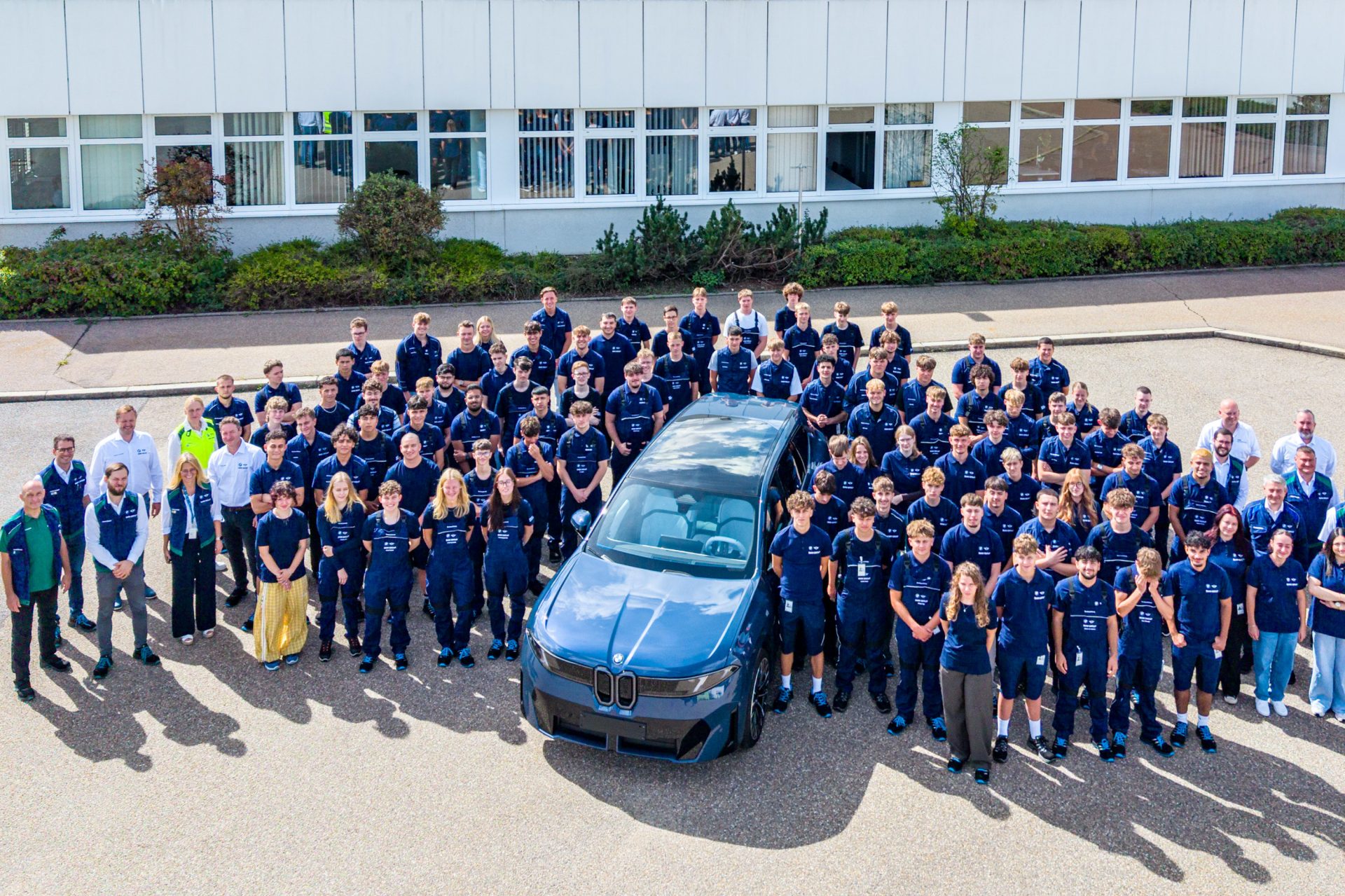  Ausbildungsstart im BMW Group Werk Regensburg: 96 Nachwuchskräfte starten ins Berufsleben