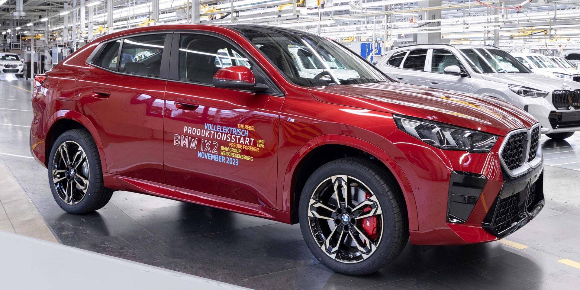 Produktionsstart BMW iX2 im BMW Group Werk Regensburg (1)