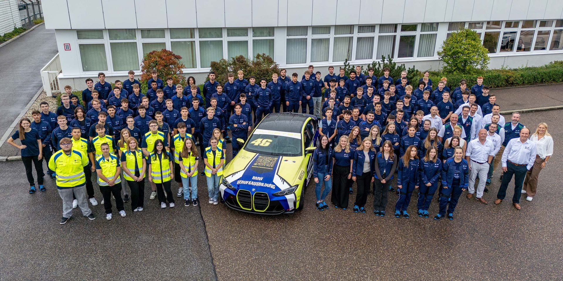 Ausbildungsstart bei der BMW Group in Regensburg