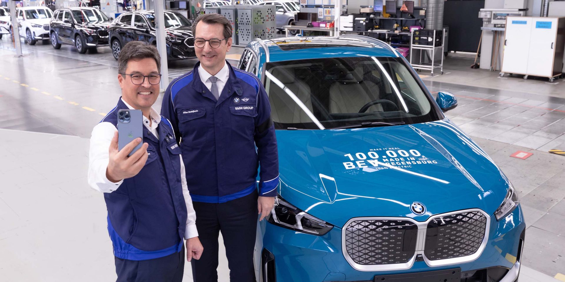 BMW Group Werk Regensburg erreicht im Jahr 2024 die Rekordmarke von 100.000 vollelektrischen Fahrzeugen