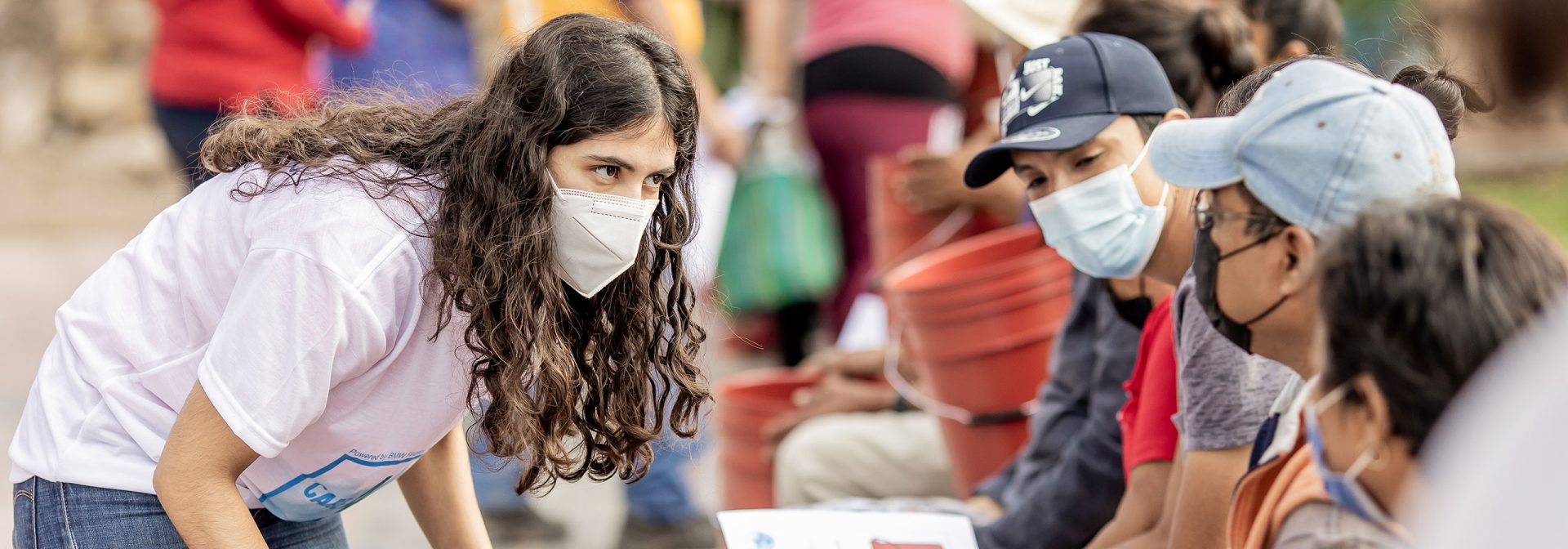 A team of the BMW Group working on making drining water accessible